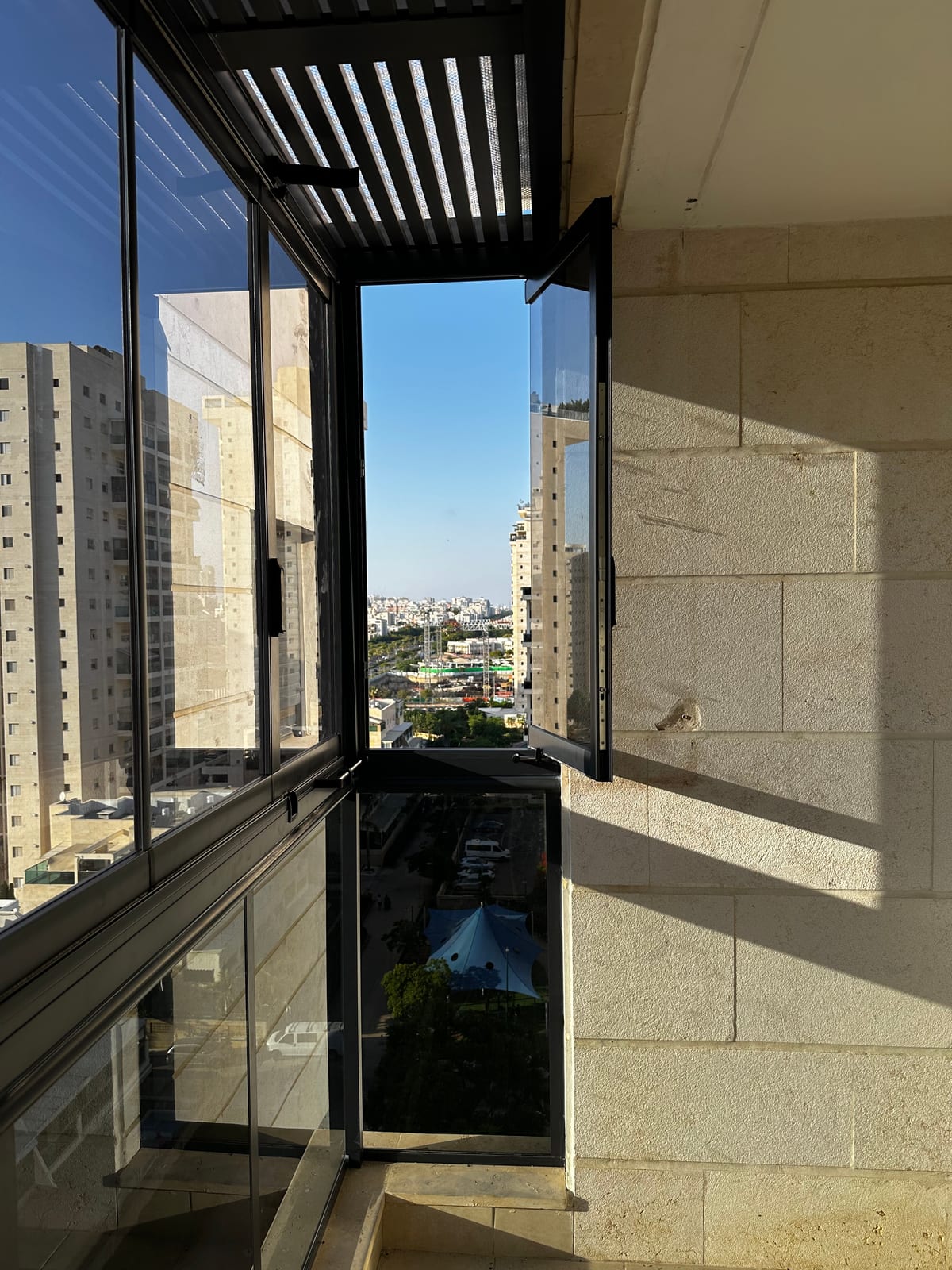 TIARA · אשדוד — תמונה 1